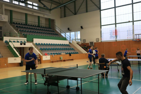 STOLNÝ TENIS - stredné školy - okresné kolo